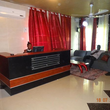 Nordik Palace Bed & Breakfast Tema Exterior foto