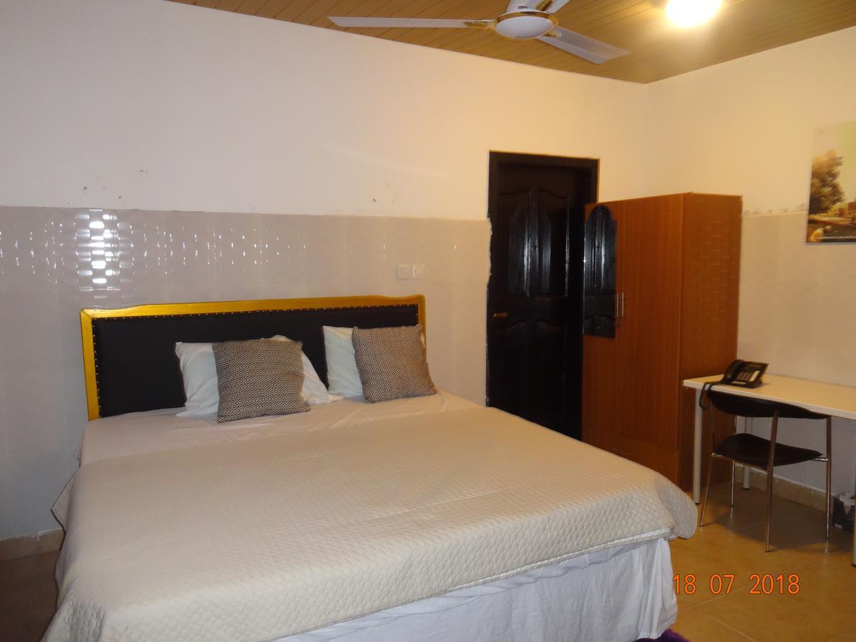 Nordik Palace Bed & Breakfast Tema Exterior foto