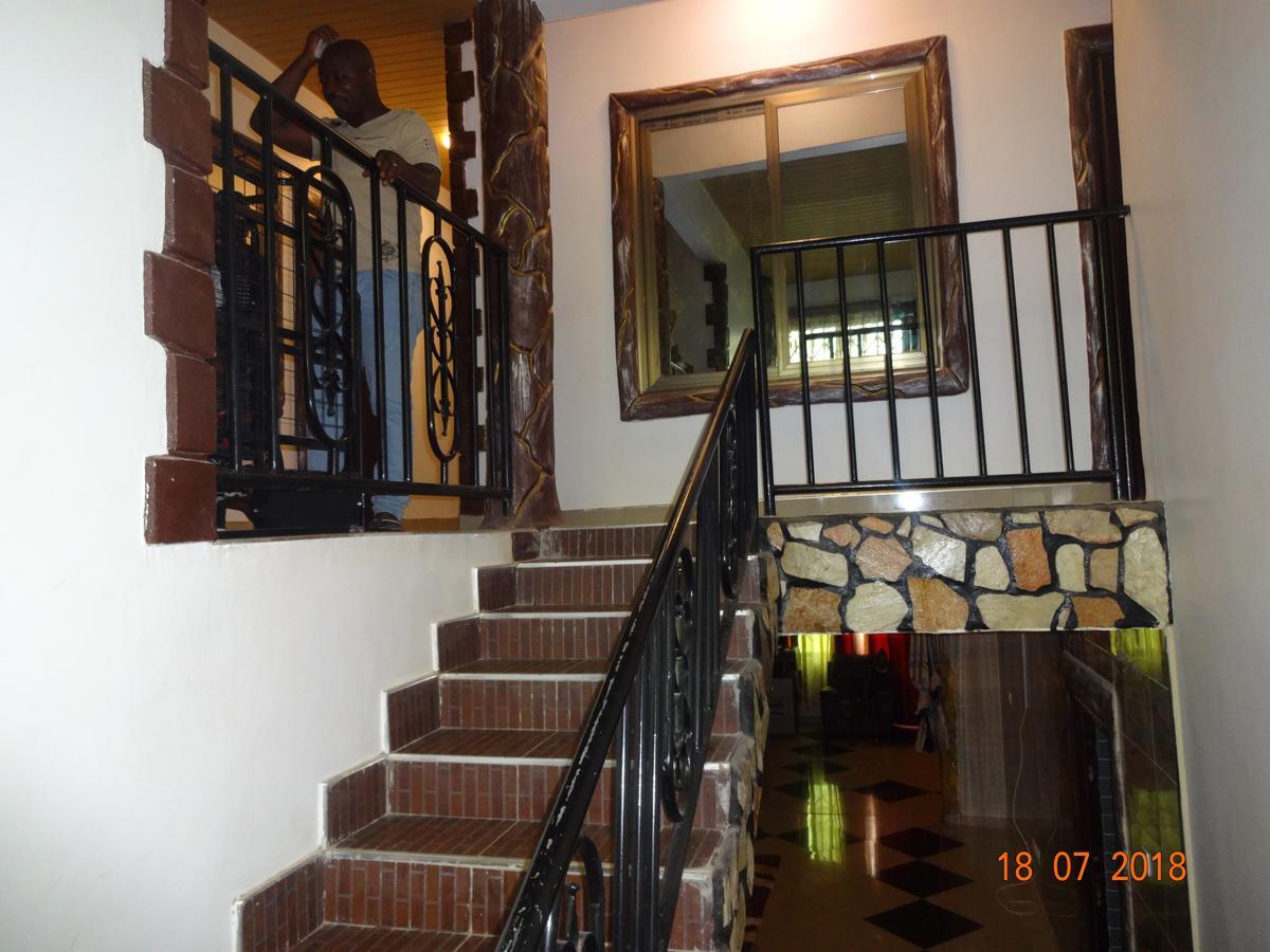 Nordik Palace Bed & Breakfast Tema Exterior foto