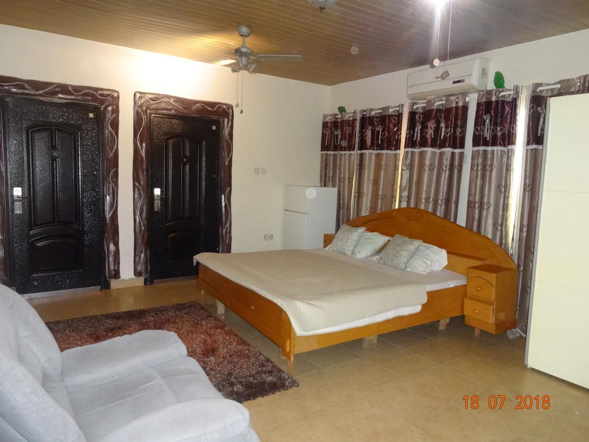 Nordik Palace Bed & Breakfast Tema Exterior foto